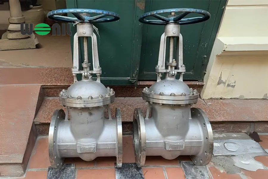 Van cổng BB thép